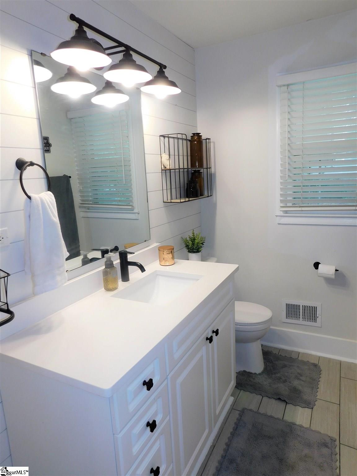 2704 East Lee Road Taylors, SC 29687 - Photo 20 of 26 Gallery Image 20