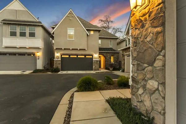 $600,000 | 5520 Twin Bridges Lane, Citrus Heights, CA 95610