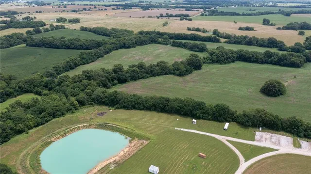 $537,600 | Tbd Northwest Tbd Nw Mm Highway, Urich, MO 64788