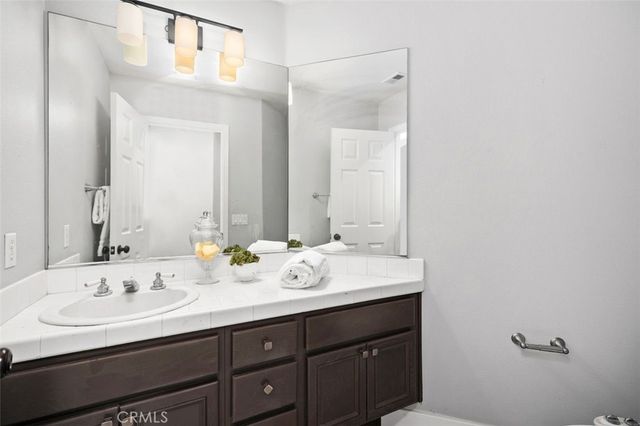 $1,449,000 | 28 Lawnridge, Rancho Santa Margarita, CA 92679