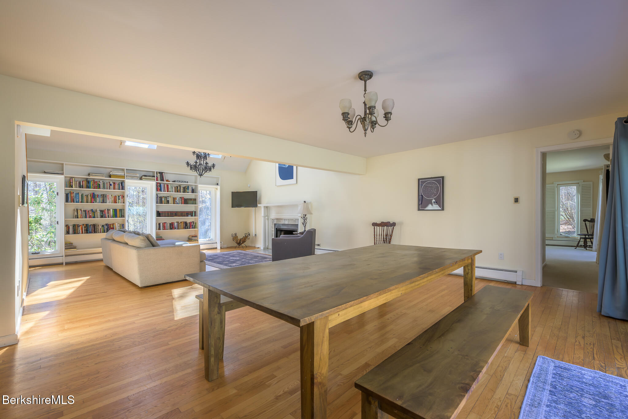 140 Beartown Mountain Road Monterey, MA 01245 - Photo 15 of 50 DINING AREA