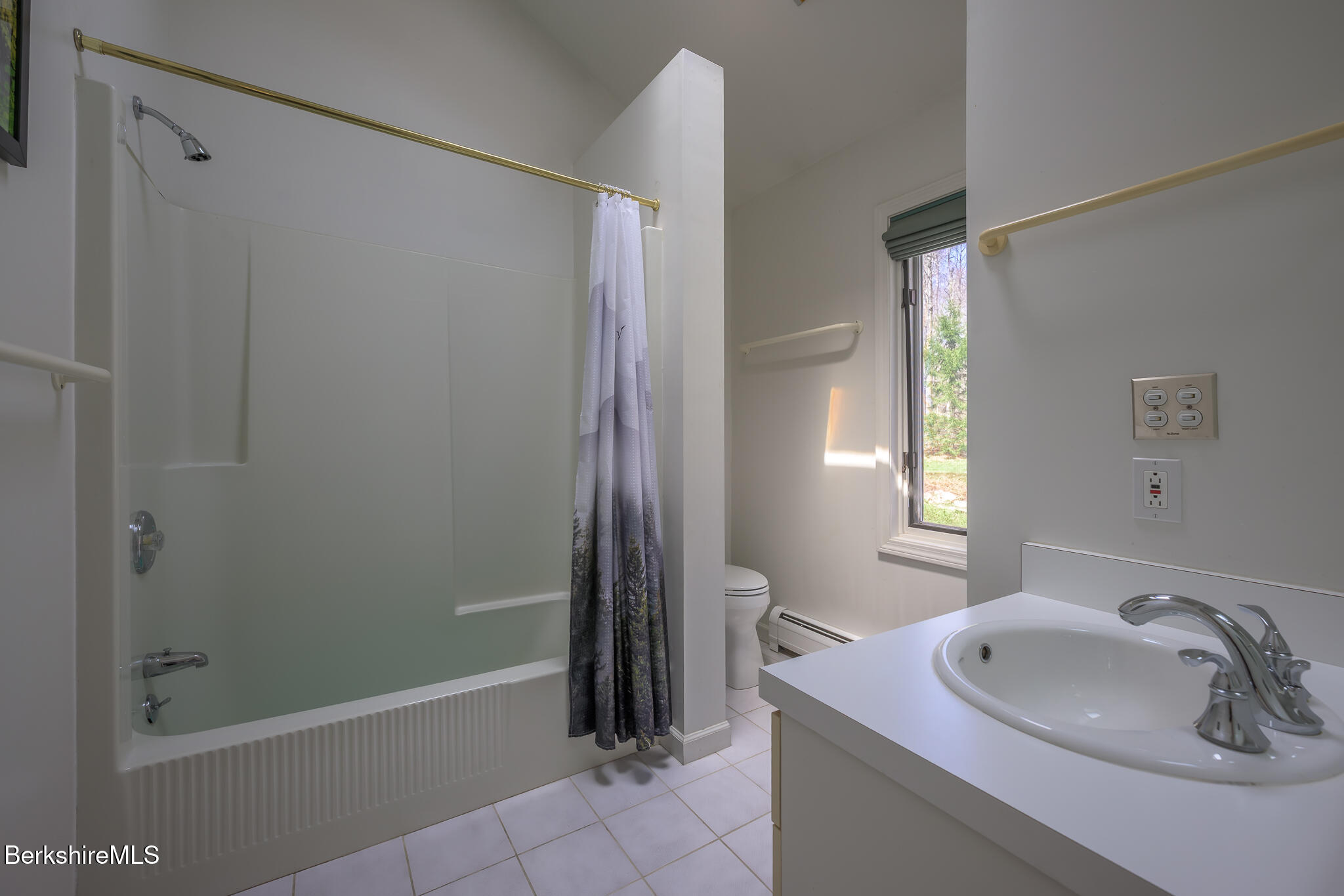 140 Beartown Mountain Road Monterey, MA 01245 - Photo 34 of 50 GUEST ROOM 1 FULL BATH