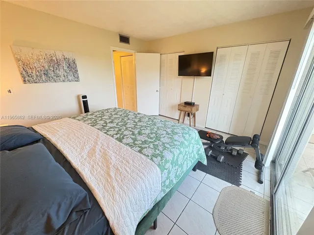 $1,550 | 13250 Southwest 4th Court, Unit 110G, Pembroke Pines, FL 33027