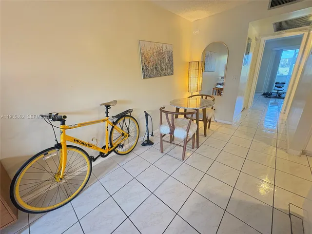 $1,550 | 13250 Southwest 4th Court, Unit 110G, Pembroke Pines, FL 33027