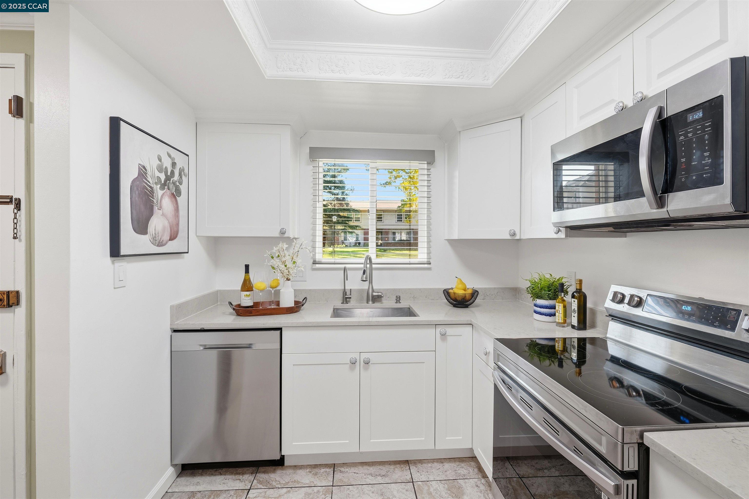 1804 Wildbrook Court, Unit C Concord, CA 94521 - Photo 7 of 38