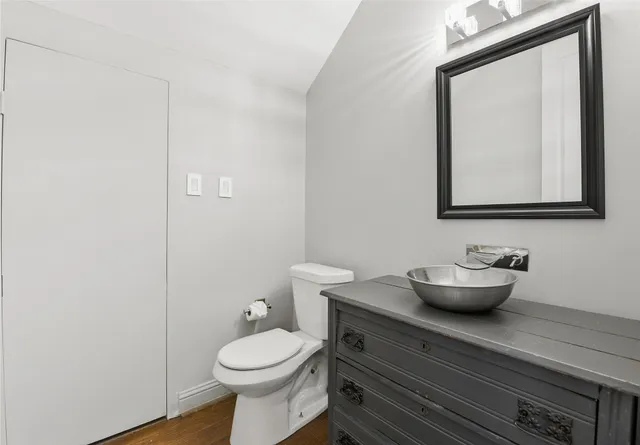 $599,000 | 7535 Olympia Drive, Houston, TX 77063