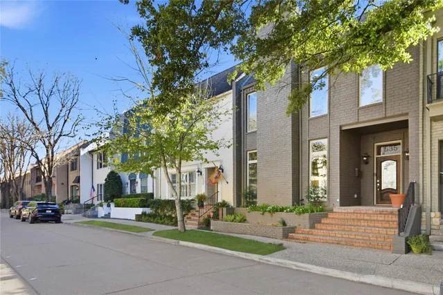 $599,000 | 7535 Olympia Drive, Houston, TX 77063