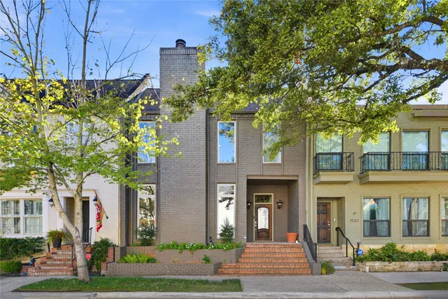 $599,000 | 7535 Olympia Drive, Houston, TX 77063