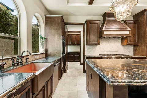 $1,798,000 | 3751 Aberdeen Way, Houston, TX 77025