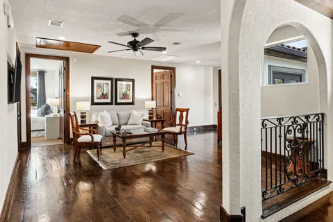 $1,798,000 | 3751 Aberdeen Way, Houston, TX 77025