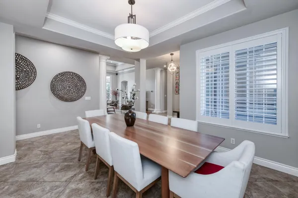 $799,900 | 566 West Enterprise Avenue, Clovis, CA 93619