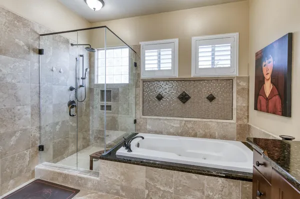 $799,900 | 566 West Enterprise Avenue, Clovis, CA 93619