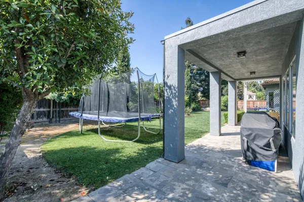 $799,900 | 566 West Enterprise Avenue, Clovis, CA 93619