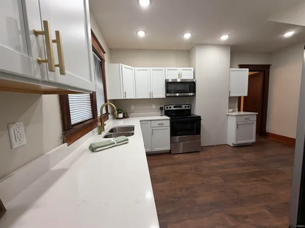 $279,900 | 212 West Madison Street, Tipton, IN 46072