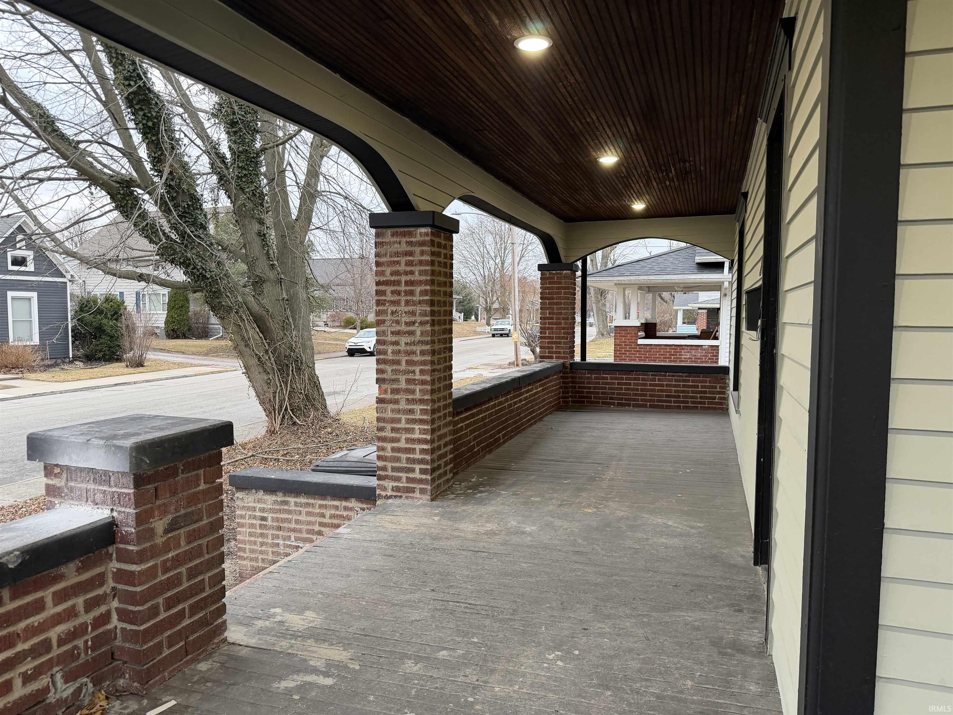 212 West Madison Street Tipton, IN 46072 - Photo 2 of 31