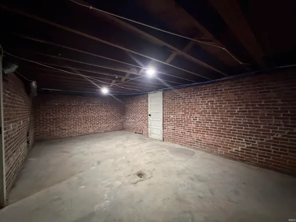 $279,900 | 212 West Madison Street, Tipton, IN 46072