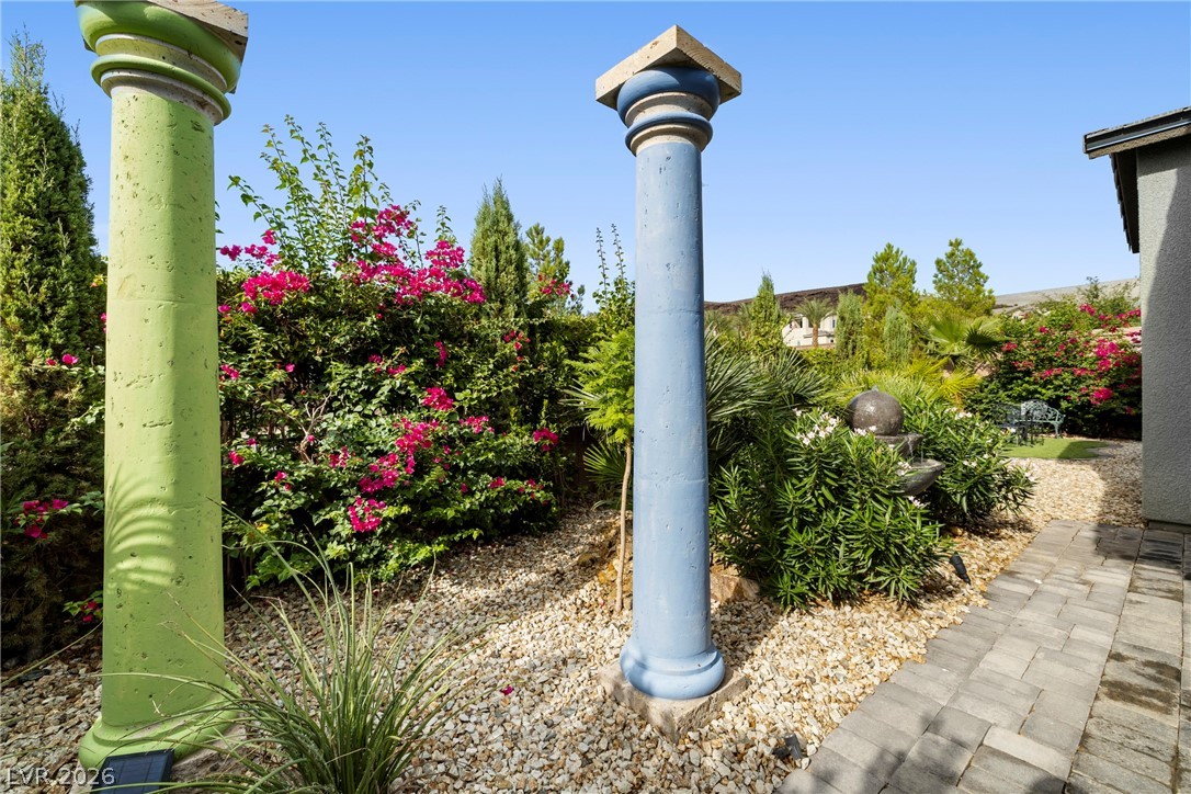 68 Strada Caruso Henderson, NV 89011 - Photo 11 of 71