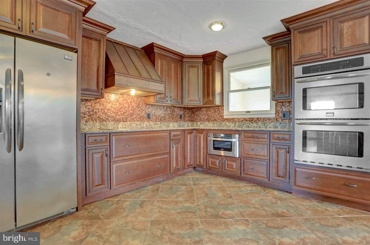 2054 Stauffer Road Spring Grove, PA 17362 - Photo 3 of 29