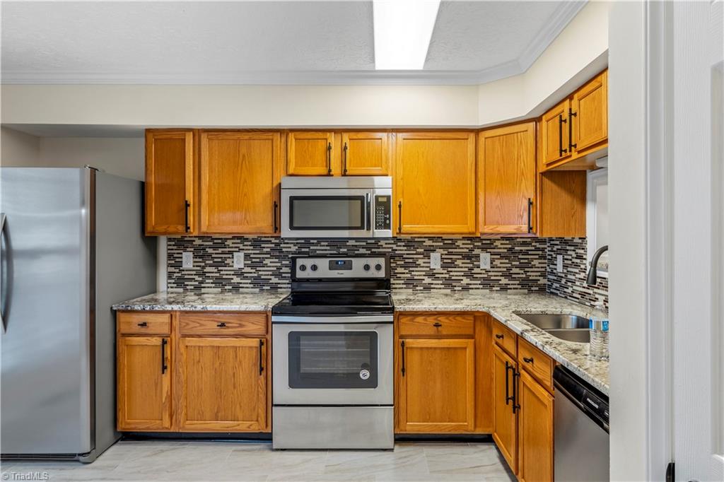 246 Hampton Road, Unit 8B Asheboro, NC 27203 - Photo 5 of 24