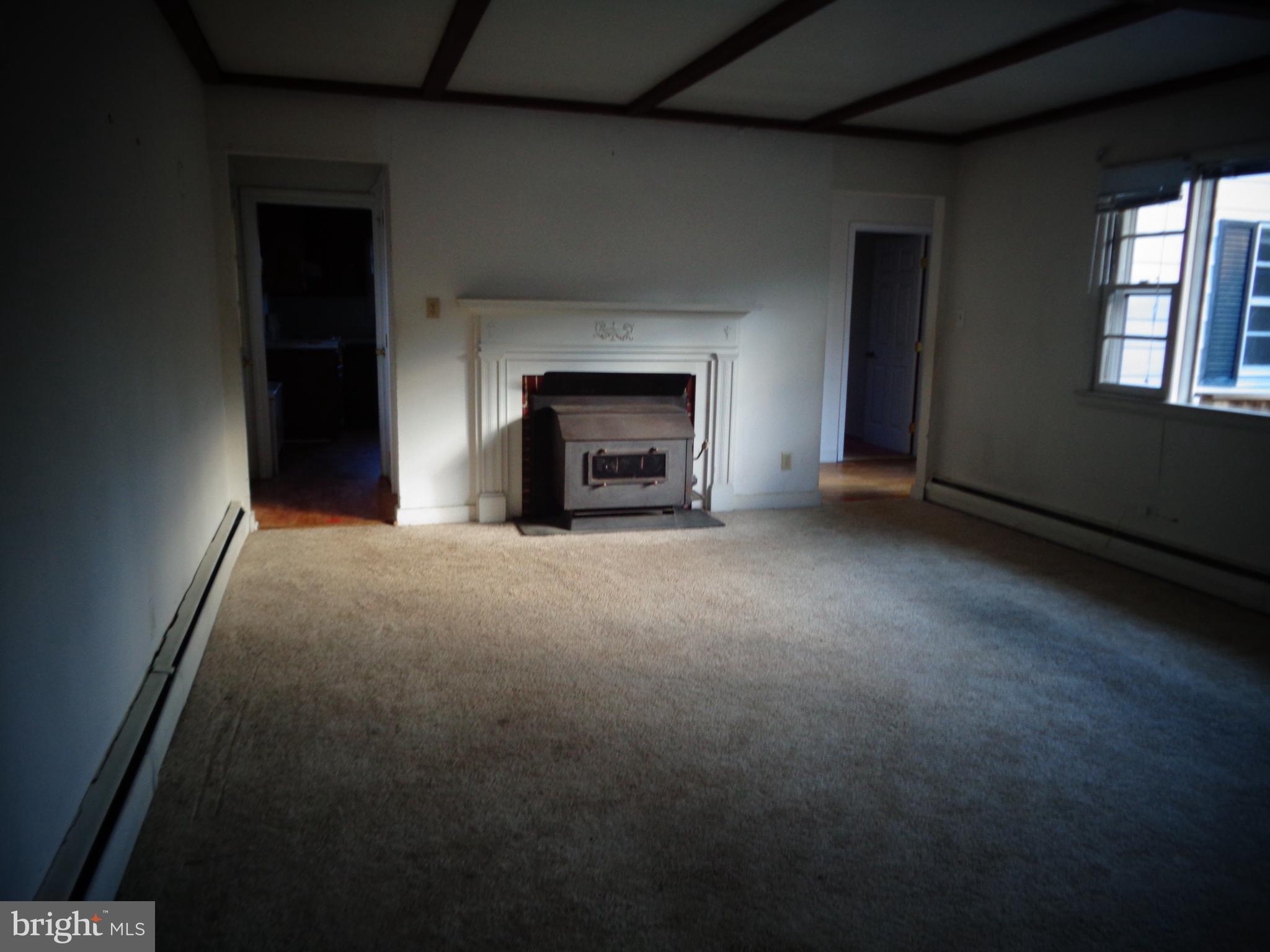 4520 Plum Point Road Chesapeake Beach, MD 20732 - Photo 5 of 16 Livingroom