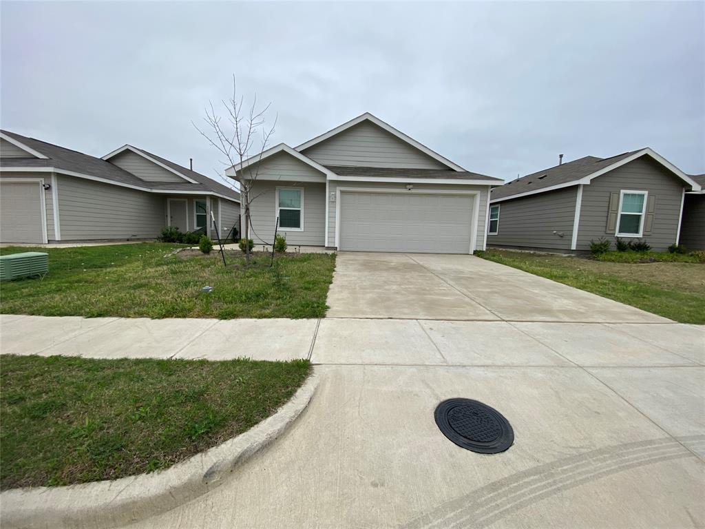 5911 Nyquist Way Forney, TX 75126 - Photo 4 of 38 a view of a house with a yard