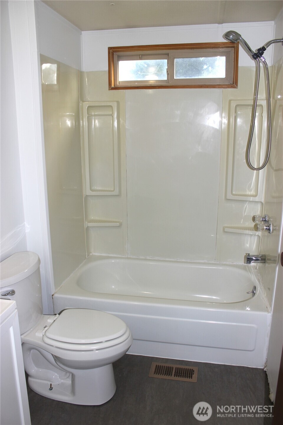 10531 176th Avenue Southwest, Unit 6 Rochester, WA 98579 - Photo 23 of 24 a bathroom with a bathtub and a toilet