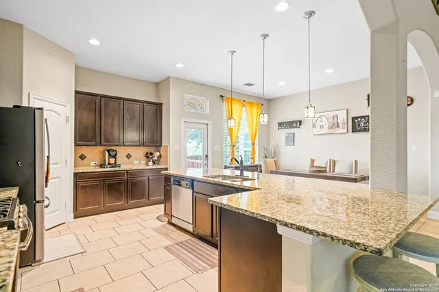 $525,000 | 449 Timber Crk Drive, Schertz, TX 78108