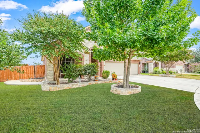 $525,000 | 449 Timber Crk Drive, Schertz, TX 78108