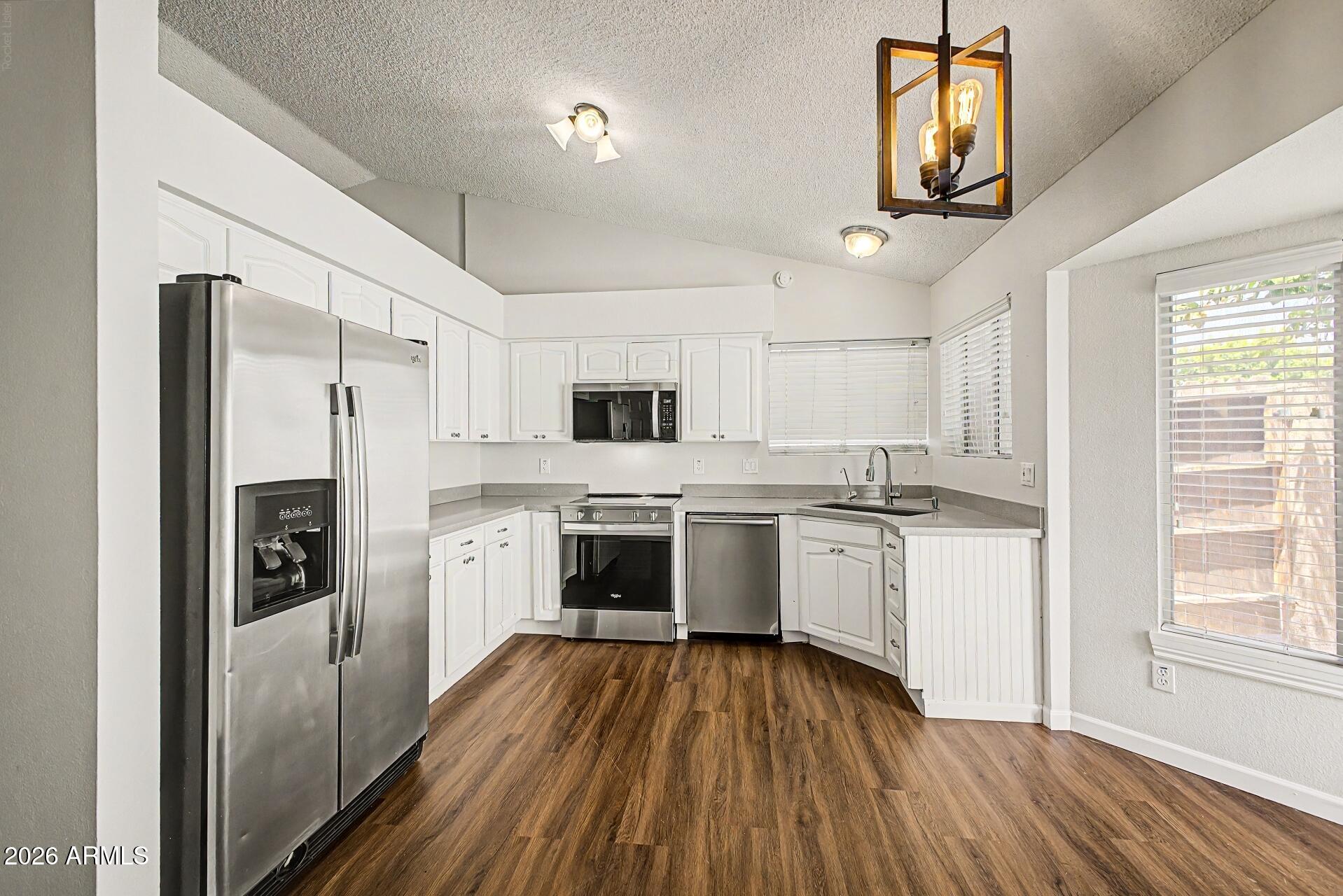 1055 North Recker Road, Unit 1045 Mesa, AZ 85205 - Photo 11 of 35 10-Recker