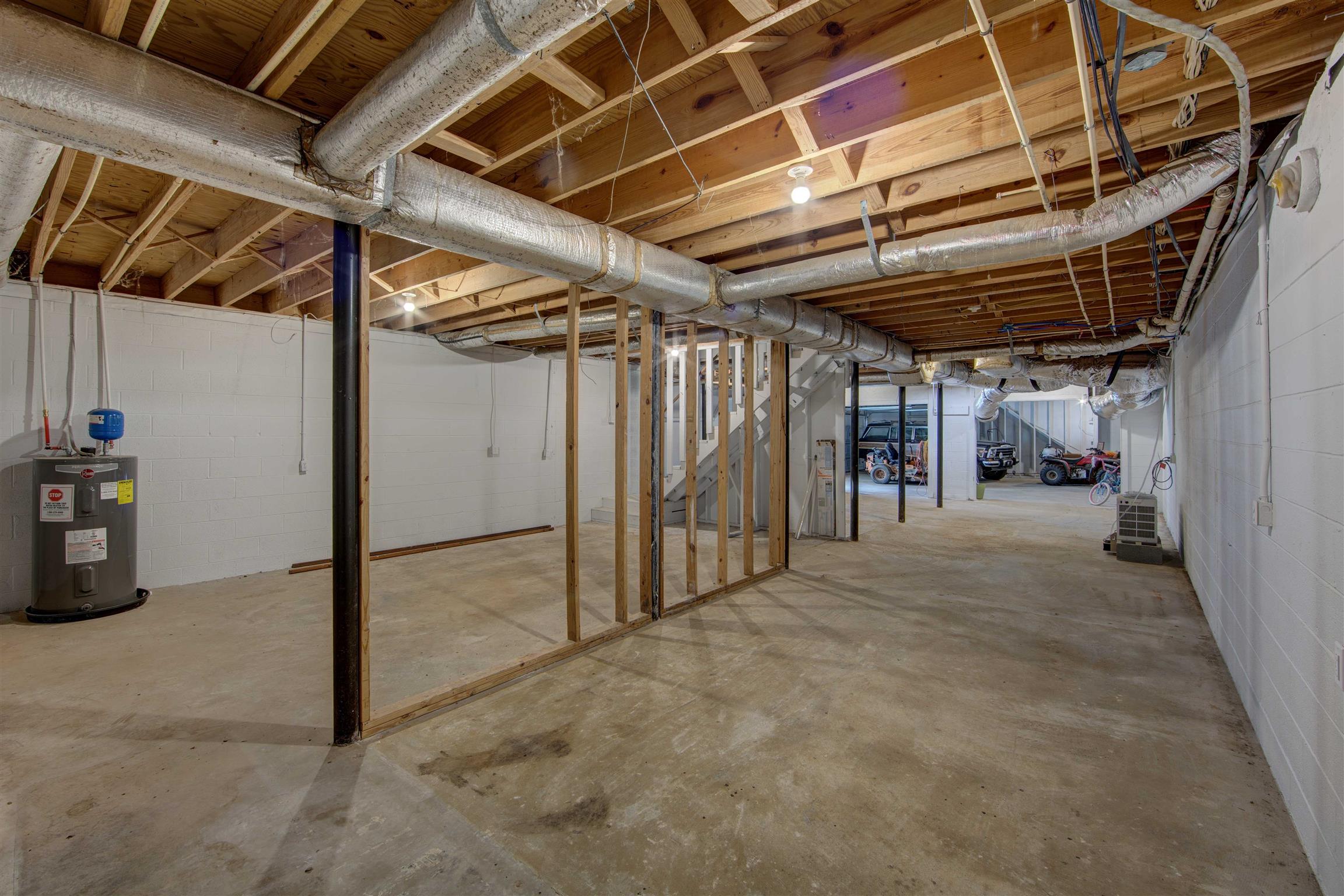 700 Baker Road Columbia, TN 38401 - Photo 25 of 30 a view of empty room