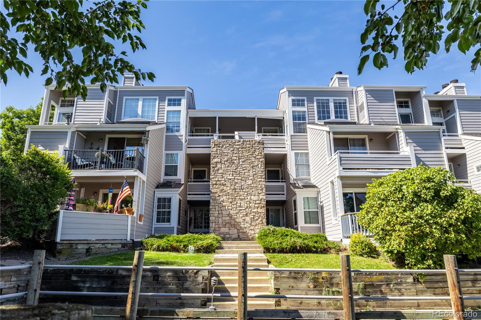 6861 Xavier Circle, Unit 11 Arvada, CO 80030 - Photo 2 of 21