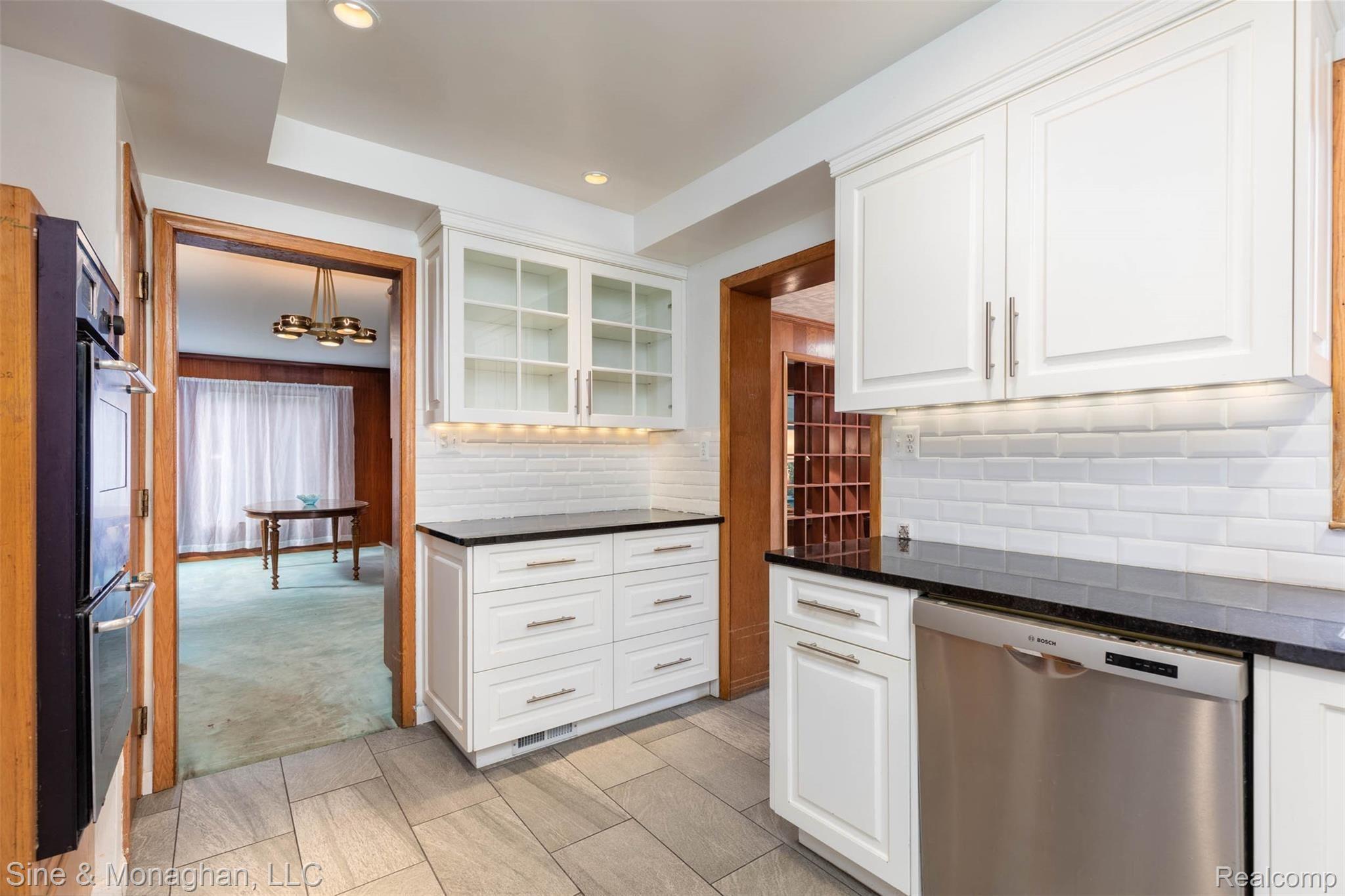 1324 Whittier Road Grosse Pointe, MI 48230 - Photo 9 of 24 1324 Whittier Rd-19.jpg