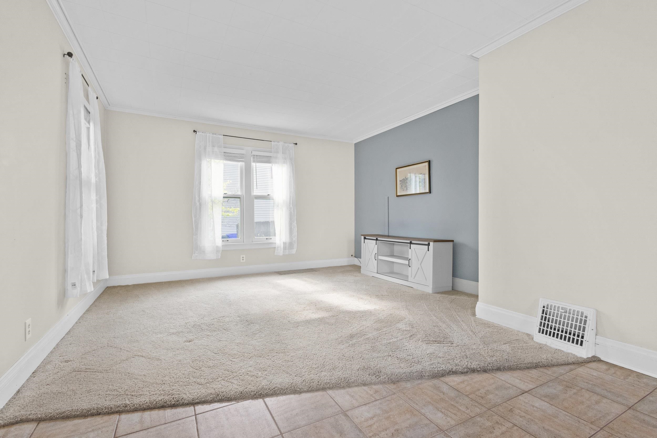808 East Hancock Street Appleton, WI 54911 - Photo 11 of 64