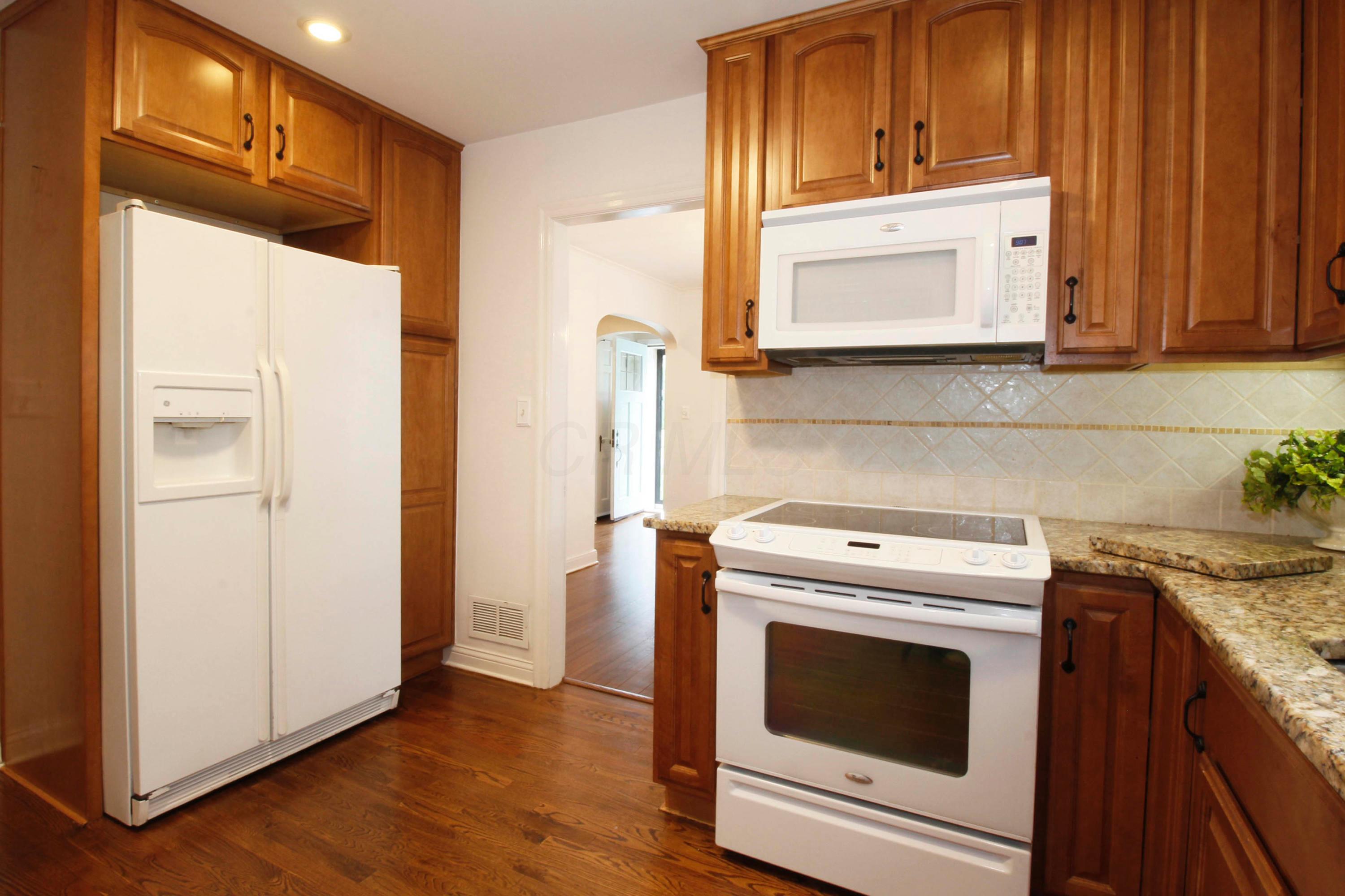 80 West Beaumont Road Columbus, OH 43214 - Photo 13 of 29 Gallery Image 13