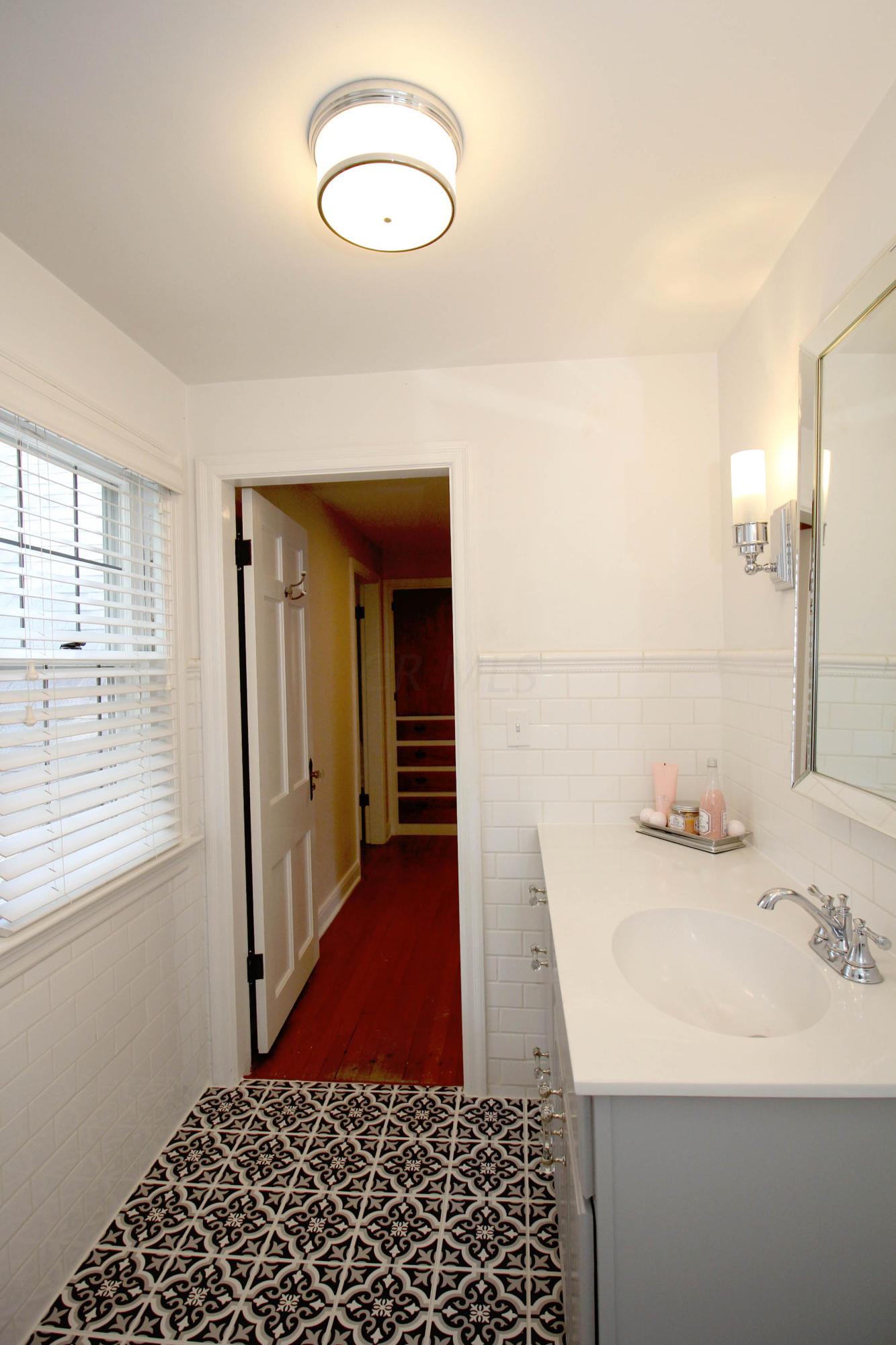 80 West Beaumont Road Columbus, OH 43214 - Photo 26 of 29 Gallery Image 26