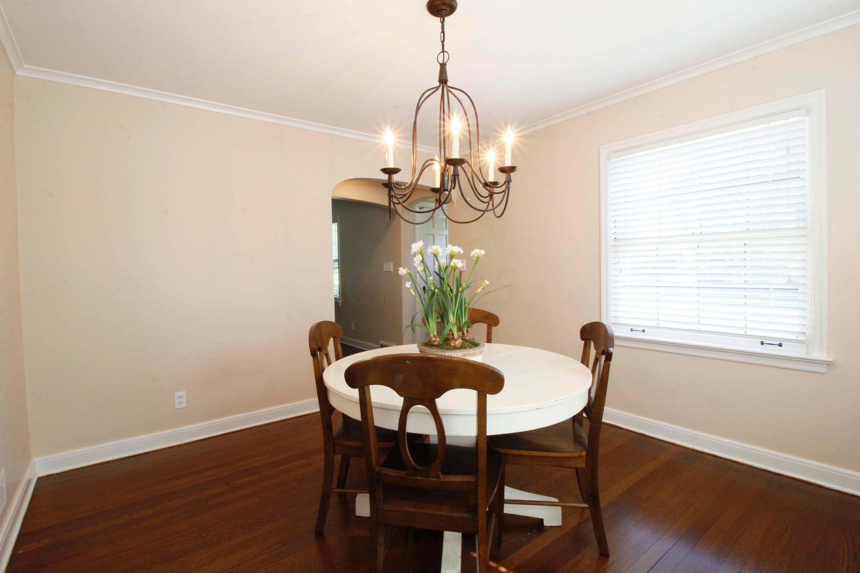 80 West Beaumont Road Columbus, OH 43214 - Photo 8 of 29 Gallery Image 8
