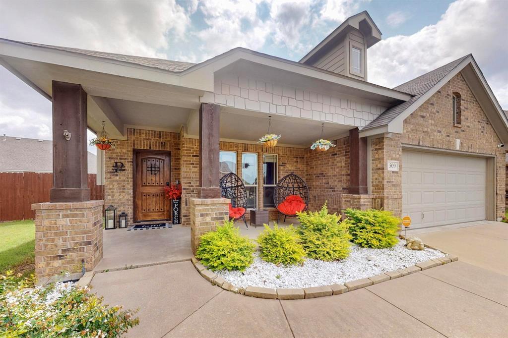 a view of a bird of the house