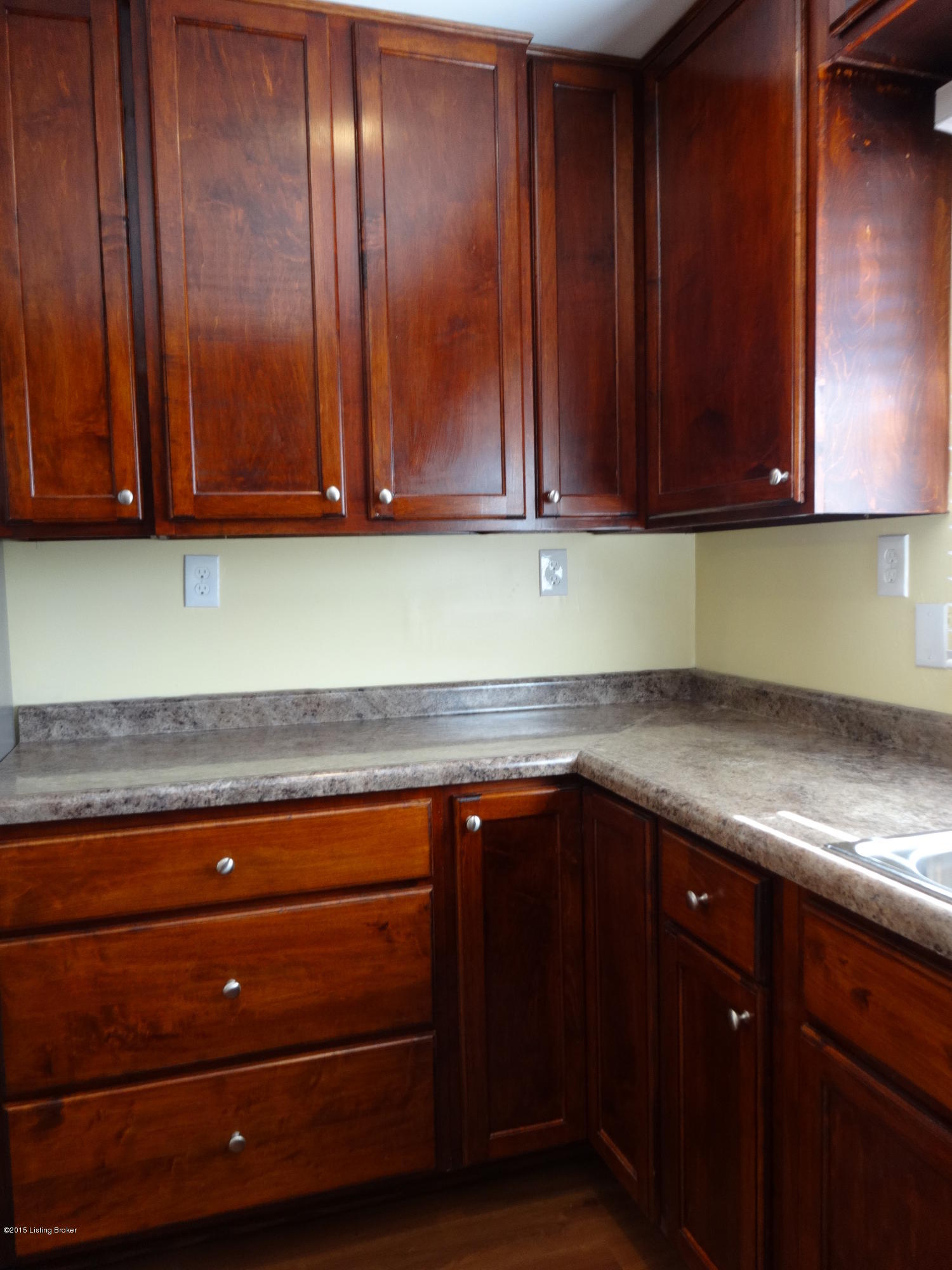 4402 Lowe Road Louisville, KY 40220 - Photo 33 of 44 Custom Made Cabinetry