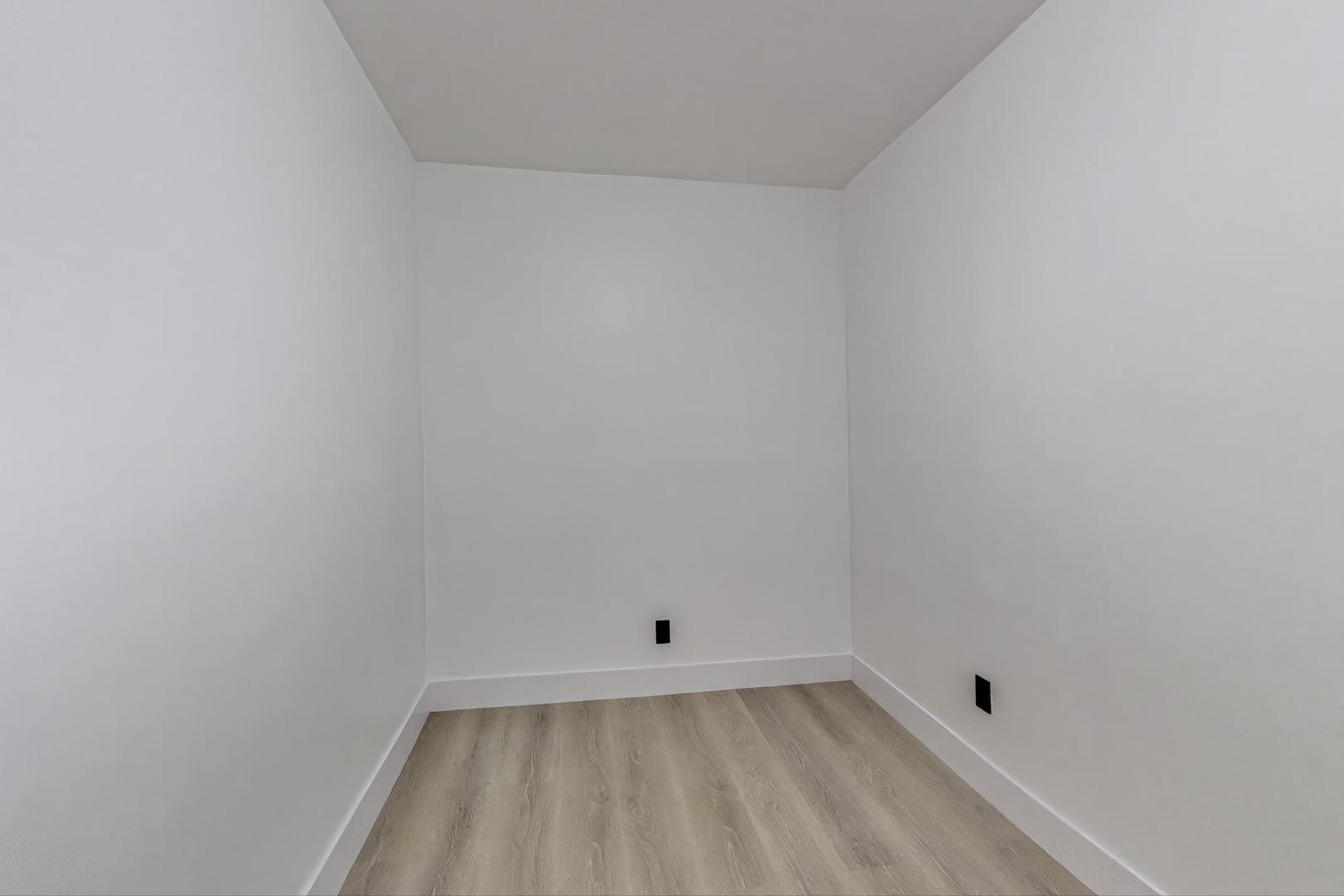 1117 West 57th Street Chicago, IL 60621 - Photo 16 of 24