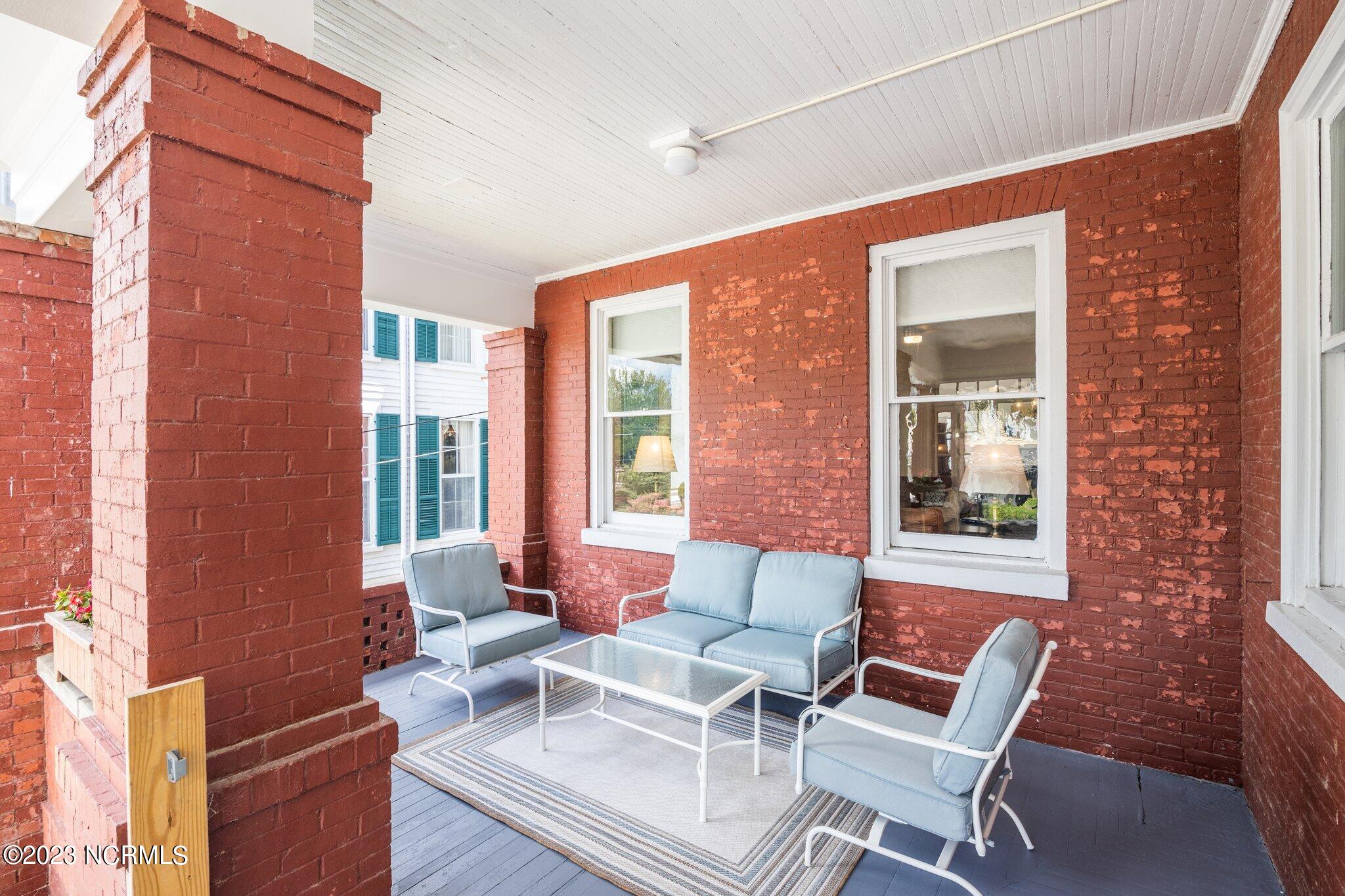 309 Johnson Street New Bern, NC 28560 - Photo 13 of 61 27-web-or-mls-2I3A0015