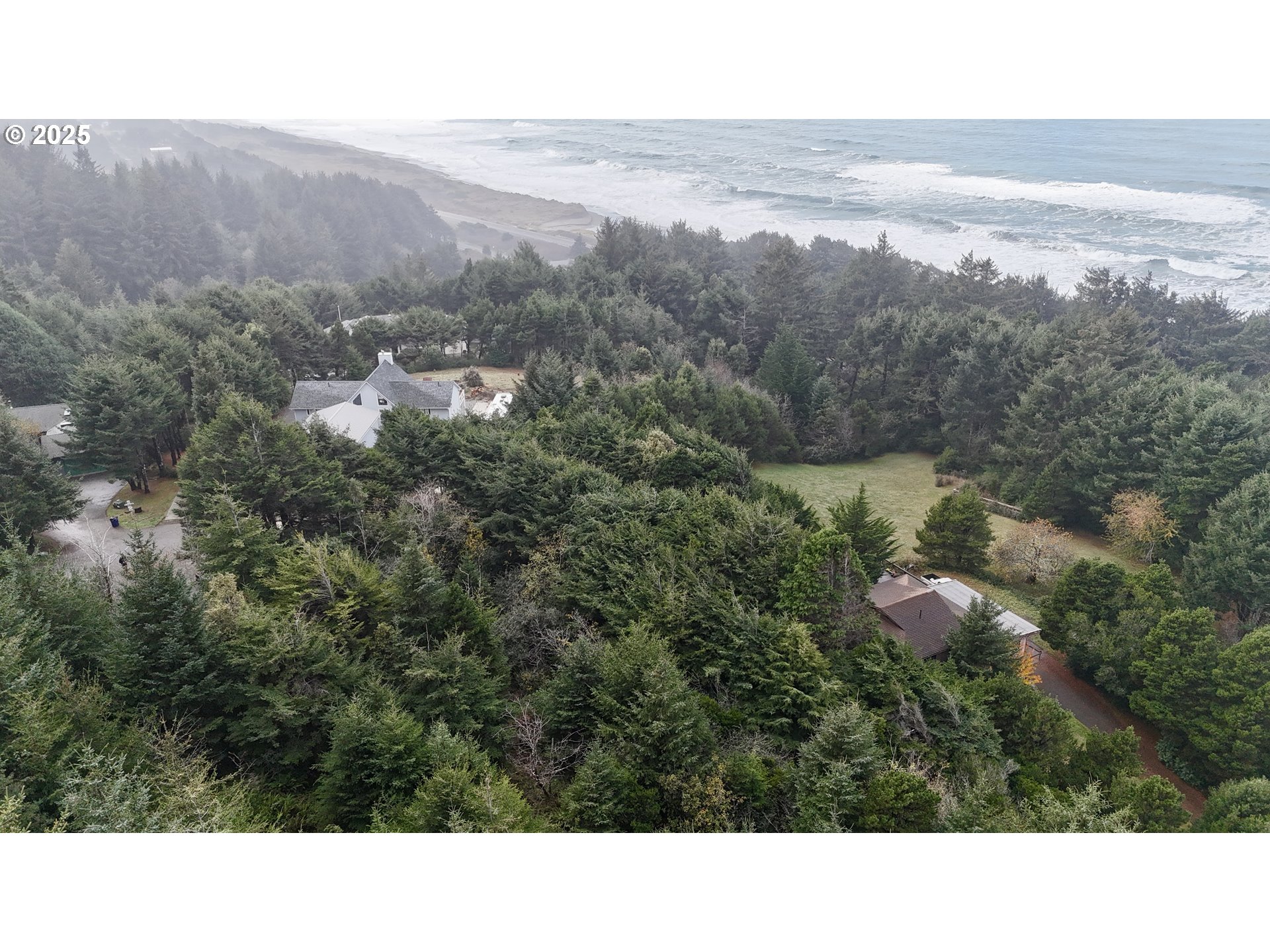Mutts Gold Beach, OR 97444 - Photo 17 of 22 a view of a city