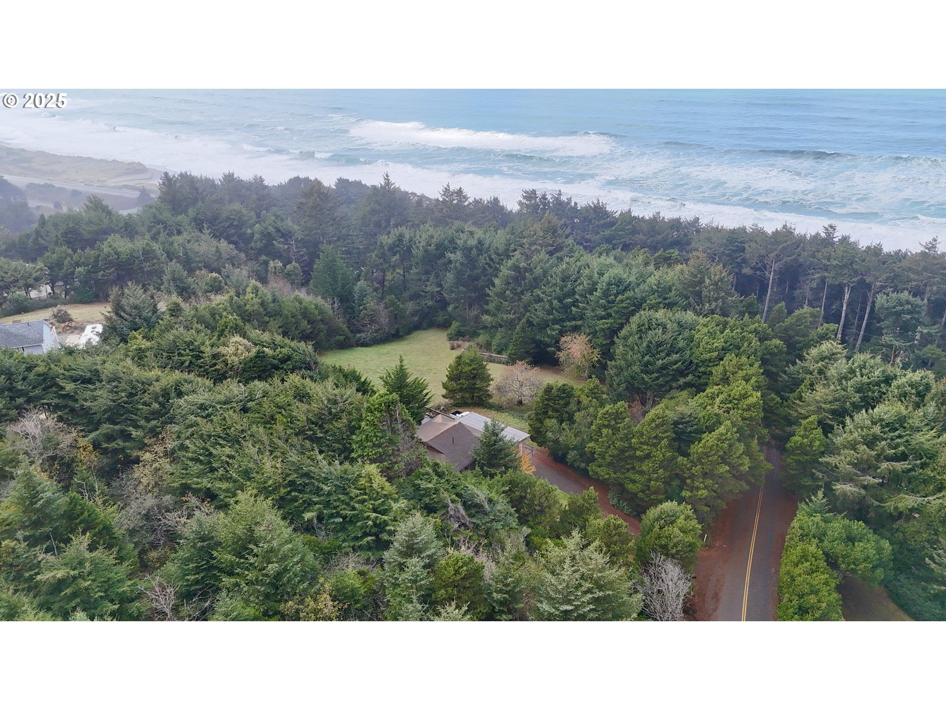 Mutts Gold Beach, OR 97444 - Photo 18 of 22 a view of a city