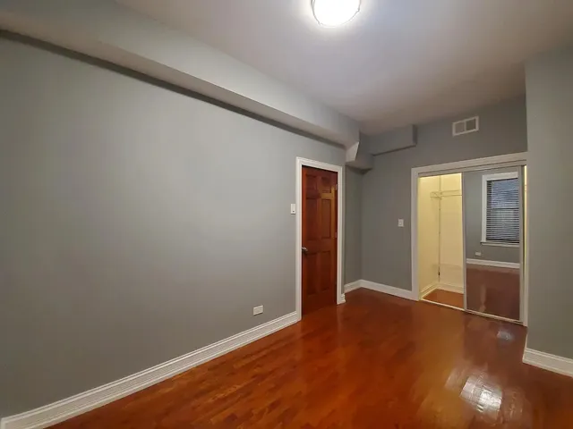 $2,300 | 2242 North Western Avenue, Unit 1R, Chicago, IL 60647