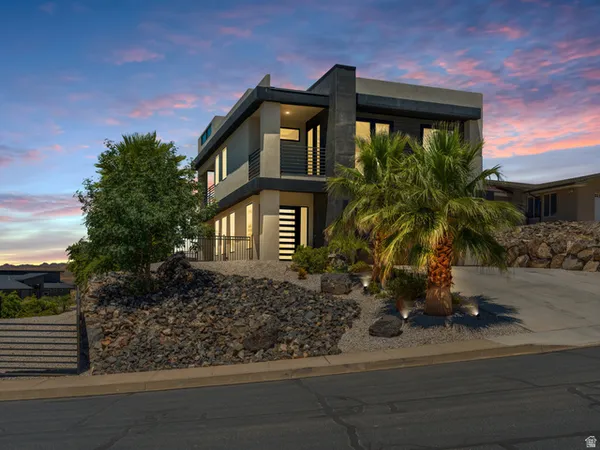 $899,000 | 160 South 560 West, La Verkin, UT 84745
