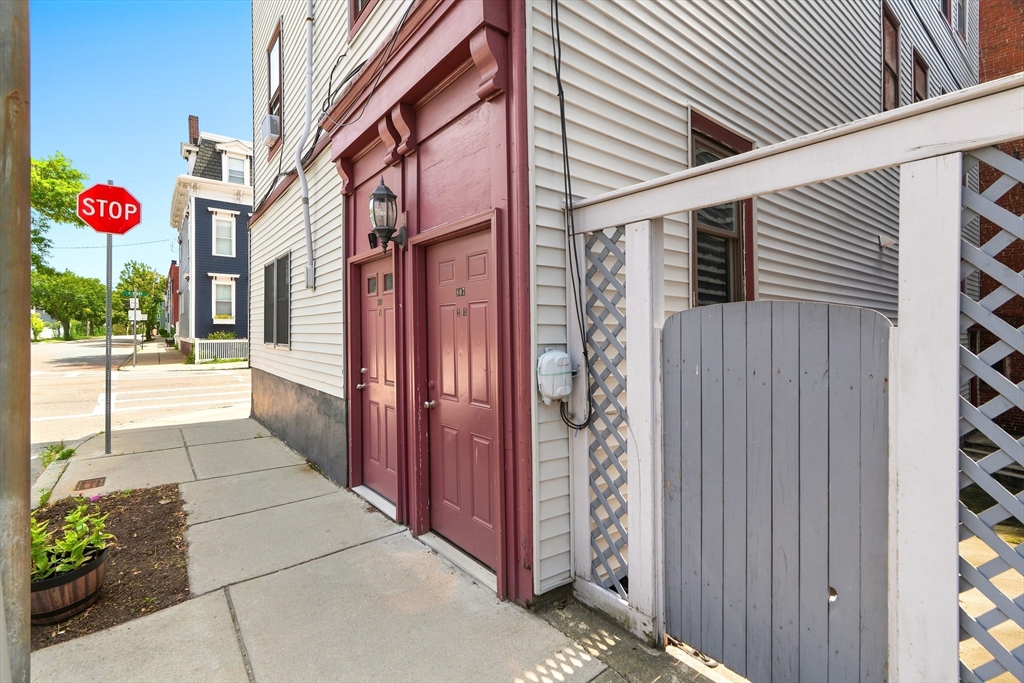 807 East 3rd Street, Unit 1 Boston, MA 02127 - Photo 10 of 11