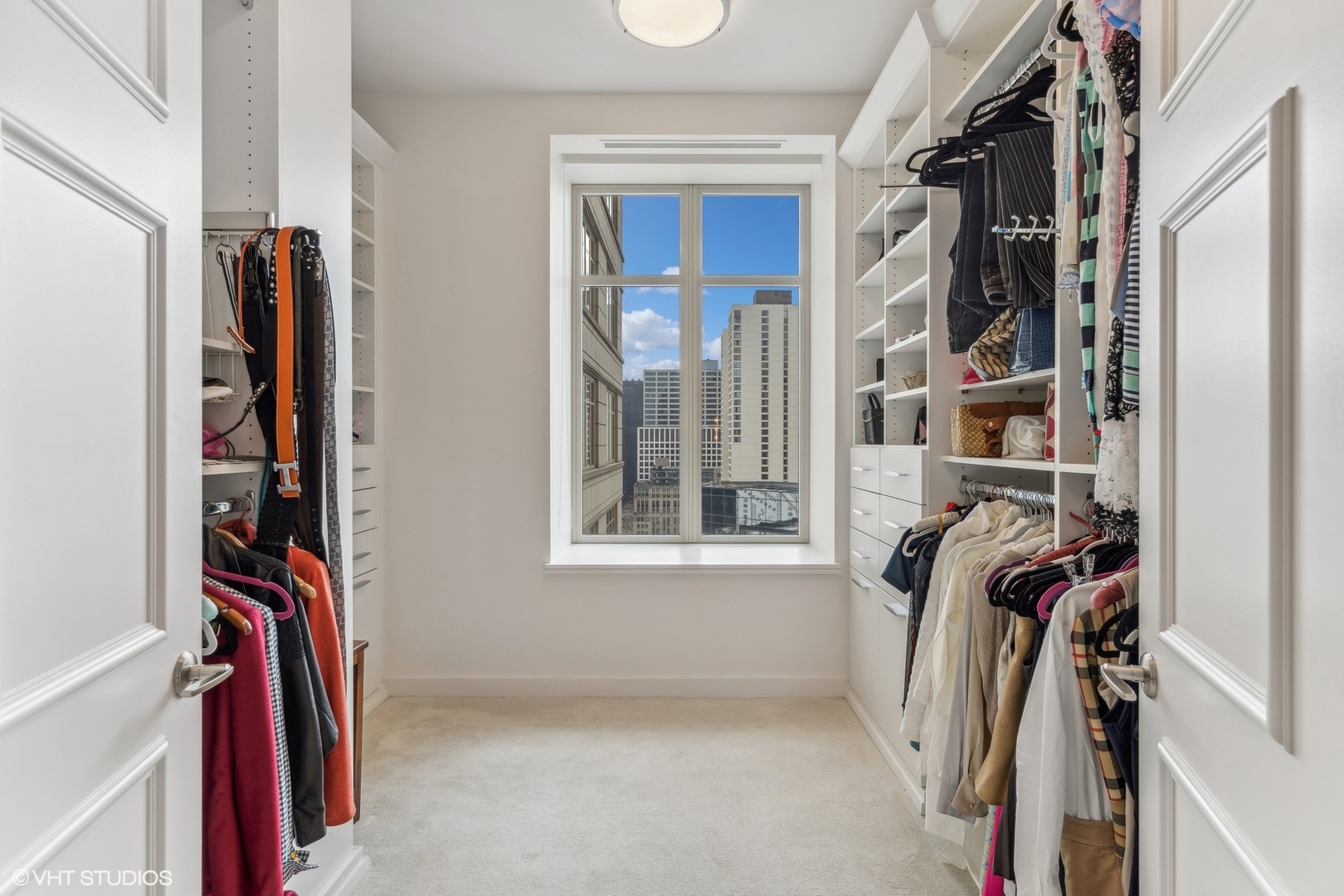 118 East Erie Street, Unit 27G Chicago, IL 60611 - Photo 20 of 32