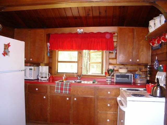 7334 Virgin Acres Road Lake Tomahawk, WI 54539 - Photo 18 of 19 Gallery Image 18