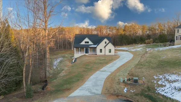 $899,000 | 1100 Brandy Springs Court, Forest, VA 24551