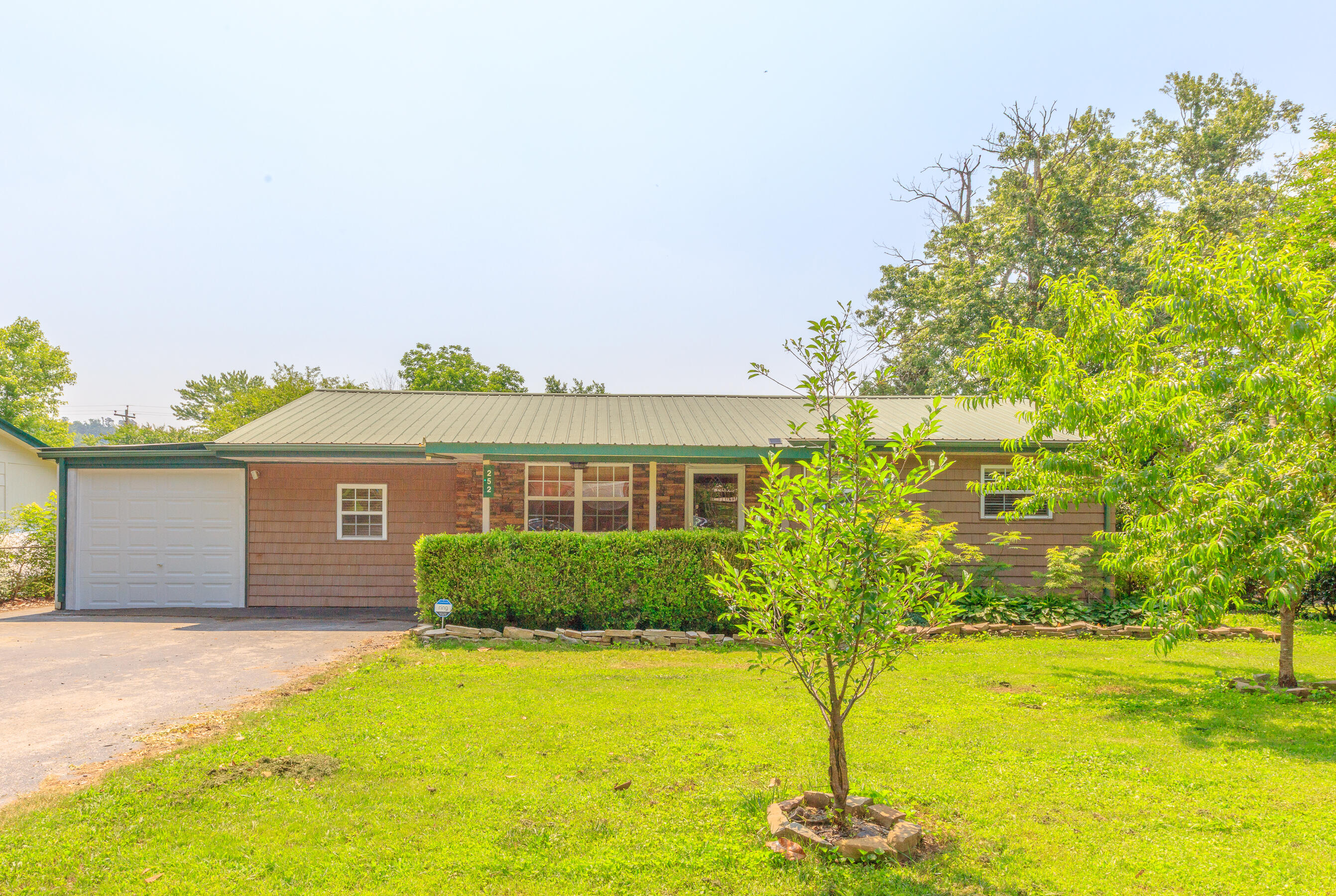 252 Valley View Drive Dunlap, TN 37327 - Photo 5 of 38 252 Valley View HD-14