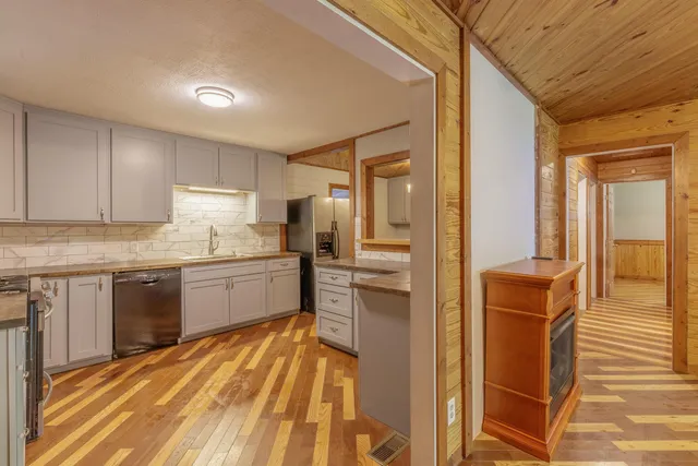 $247,960 | 252 Valley View Drive, Dunlap, TN 37327